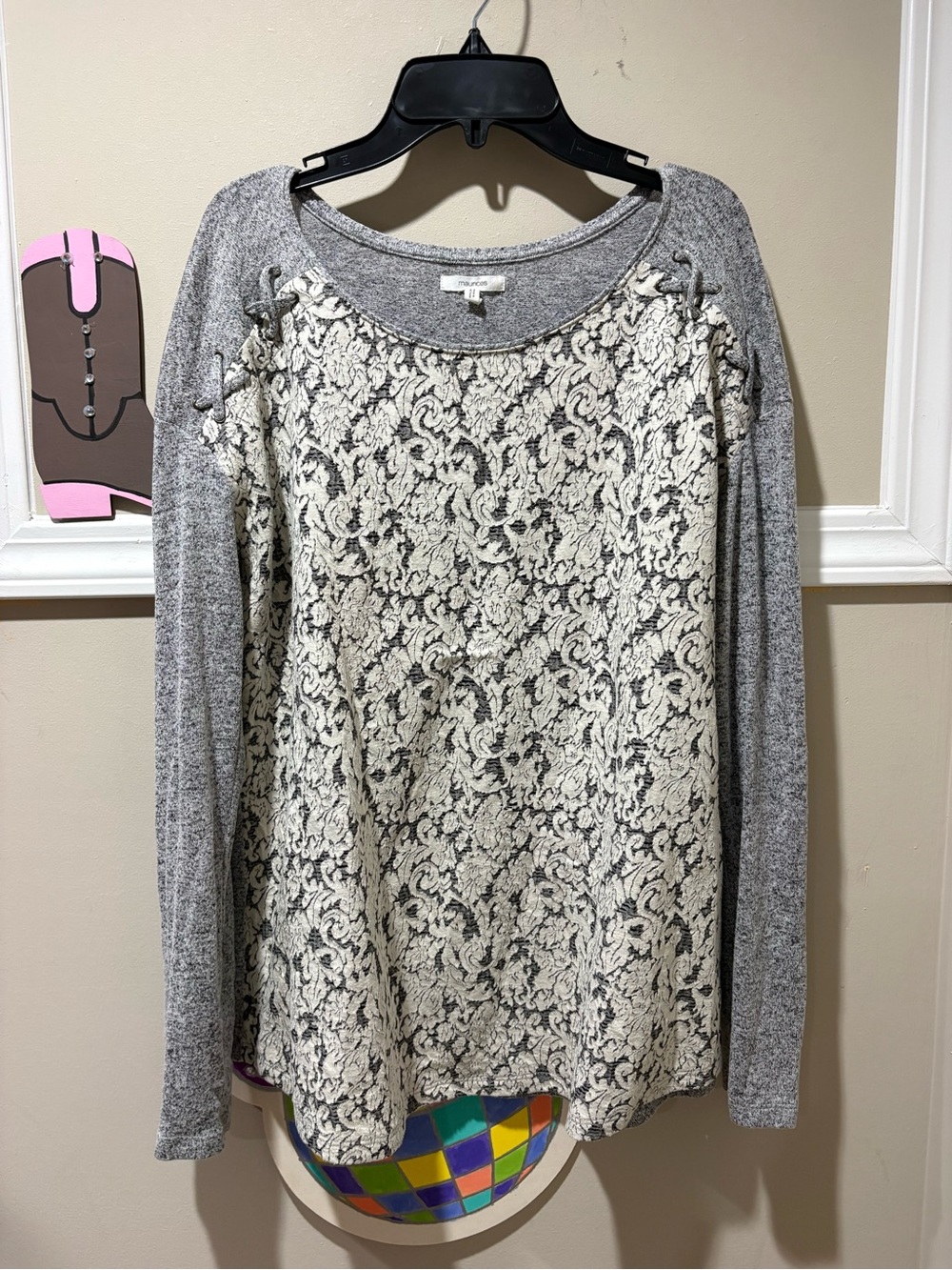 Maurices Gray and Cream Long Sleeve Lace Front Top